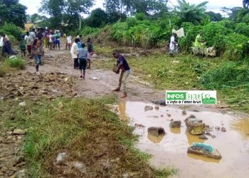 N’zérékoré : le tronçon reliant le quartier de  Tilépoulou  à  celui de  Kwitèyapoulou assaini par les jeunes riverains de la rivière Tilé