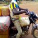 Labé: un prétendu conducteur de moto-taxi emporte les effets de mariage d’un de ses passagers