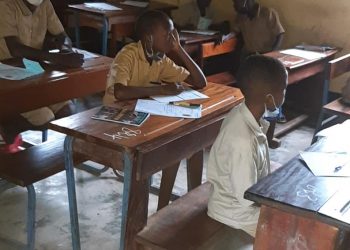 Examen d’entrée en 7ème Année à Lélouma : 2.338 candidats dont 1.292 filles abordent la première journée sous une pluie battante