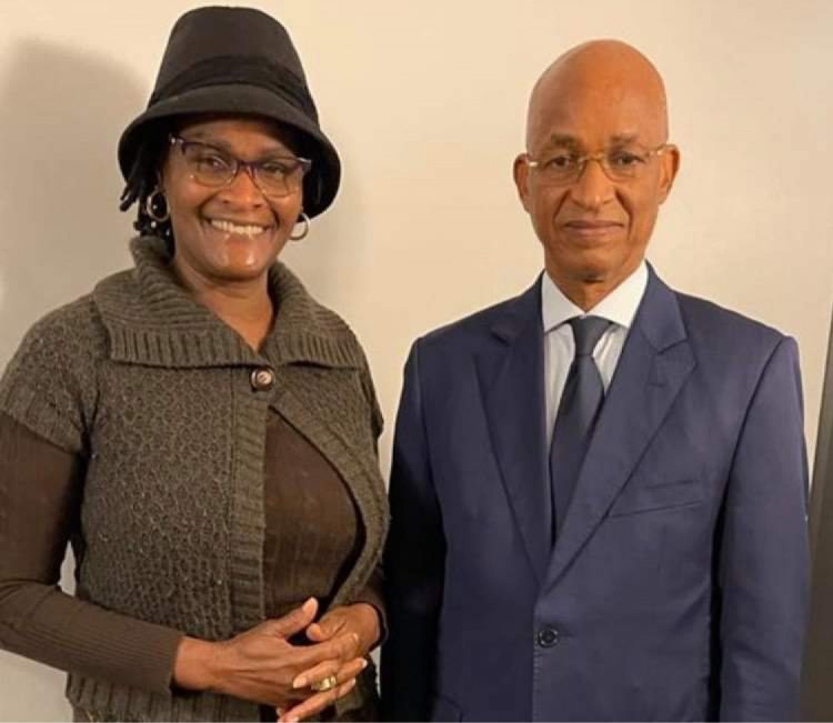 Europe : Diamilah Nénékhaly quitte le RPG Arc-en-ciel pour l’UFDG, principal parti de l’opposition guinéenne
