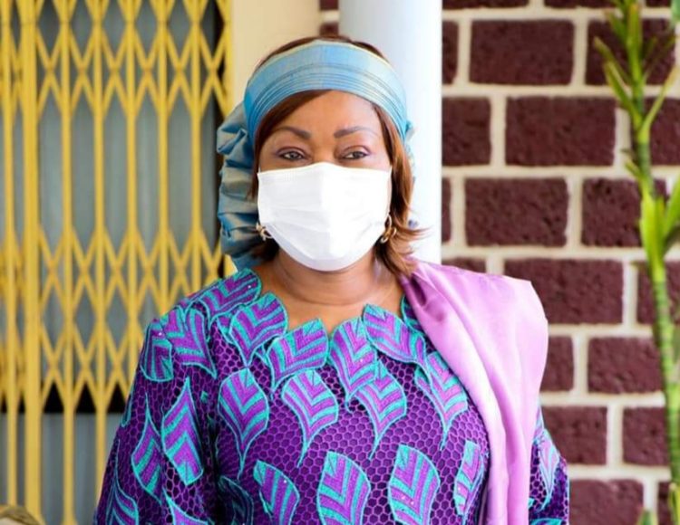 Hadja Djénè Kaba Condé se réjouit : »Ramener mon époux à la maison…. est un acte qui m’apaise à plus d’un titre »