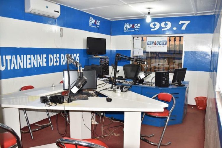 Communiqué de presse: Le personnel de la Radio Espace Foutah déclenche une grève générale illimitée