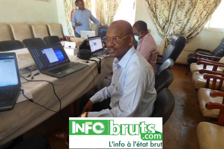 Ombres et lumières sur la santé en Guinée : quand la médecine moderne laisse la place aux praticiens de tout bord et aux guérisseurs  venus de tous les horizons