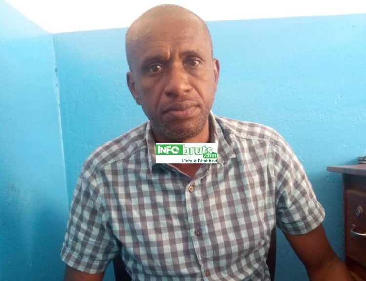 Labé : le jeune cambiste Abdoul Malick Barry dénonce le nombre élevé de faux billets avec la coupure de 20 000 francs guinéens