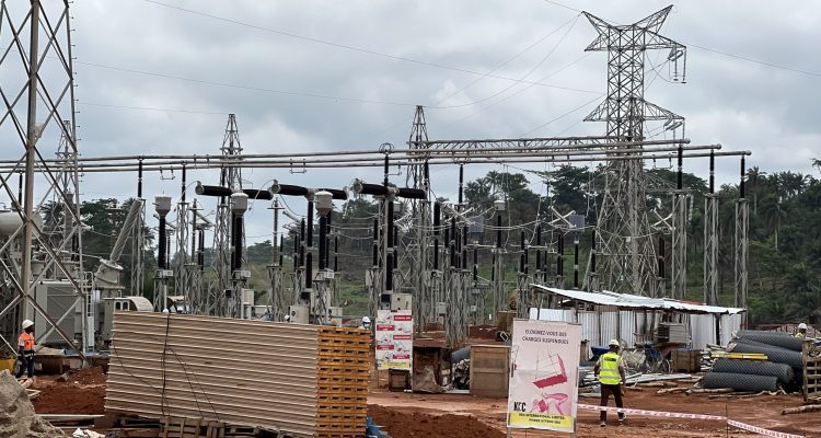 Electricité de Nzérékoré : des quartiers dans le noir depuis le lancement de l’interconnexion en avril 2022