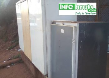 Simbaya Gare (Ratoma) : la clientèle se fait rare chez les vendeurs de congélateurs