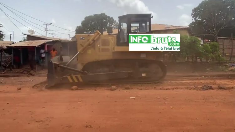 Koubia : le maire (UFDG) salue le Colonel Mamadi Doumbouya pour le lancement des travaux de bitumage de sa ville
