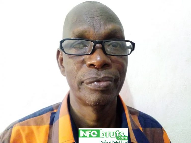Aliou Souaré, Chef service adjoint de l’Etat civil de Ratoma à infosbruts.com: « nous n’avons qu’un seul agent envoyé par l’entreprise, les autres sont des bénévoles… »