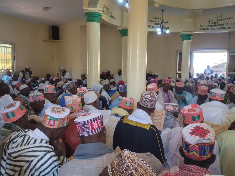 Interpellation et audition des imams à Labé : une importante délégation de la Fondation Karamoko Alpha reçue à Koula Mawndé