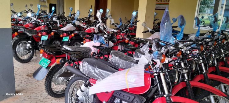 Boké : L’UNICEF fait don de 31 motos aux Travailleurs sociaux (TS) du MPFE-PV