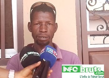 Kankan : Un jeune vulcanisateur de 40 ans sollicitude de l’aide, après une fracture au niveau de son tibia gauche