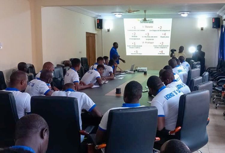 Labé: Session de formation de 35 éducateurs de football dont 3 dames