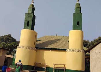 Boké: La Mosquée de Baniré remise en service après sa construction par le Consortium SMB-Winning