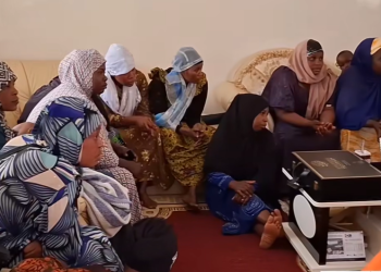 Audience de l’imam de Labé : Les femmes militaires et épouses d’hommes en uniforme en quête de bénédictions