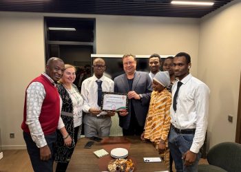 Russie : Le nouveau bureau des Guinéens de Saint-Pétersbourg reçu par le consul honoraire de la Guinée