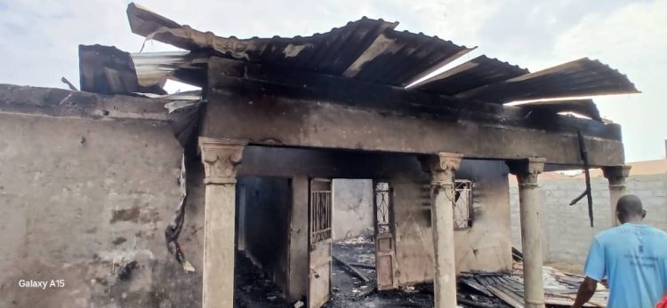 Dubréka : Un incendie ravage une maison en pleine journée