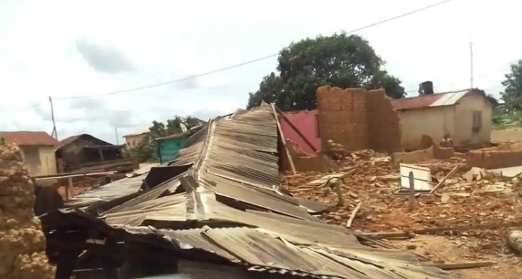 Violente tempête à Lélouma : 28 maisons et une école détruites, plus de 150 sinistrés sans abri à Donghol, dans Parawol