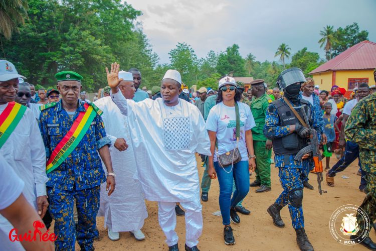 Forécariah : Le Ministre Moussa Moïse Sylla galvanise les populations de Moussayah autour du recensement PN-RAVEC