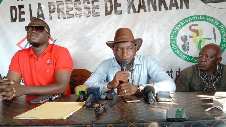 Kankan : La promesse du Premier ministre tenue, la presse locale reçoit 100 millions de francs guinéens