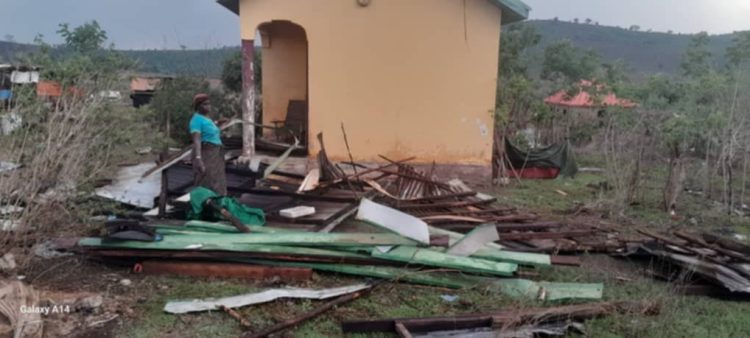 Dubréka : Violente tempête à Tondon, plusieurs habitations endommagées et des blessés légers signalés