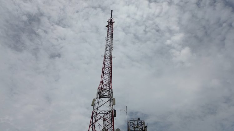 Kakoulima : Le site de diffusion solaire bientôt inauguré pour une couverture médiatique nationale étendue