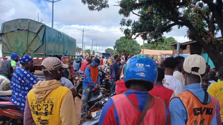 Kankan : Attaque à main armée – 49 millions de francs guinéens emportés dans une boutique Orange Money