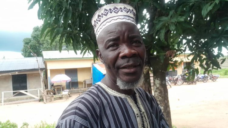 Kissidougou : un jeune homme mentalement instable tue sa mère à coups violents (Chef Secteur Abattoir, Sogbè, Kissidougou)