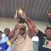 Boké célèbre l’unité à travers le football : Dakonta remporte la 5e Coupe communautaire SMB-Winning