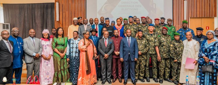 Conakry : Le gouvernement présente les statistiques définitives du fichier électoral biométrique permanent