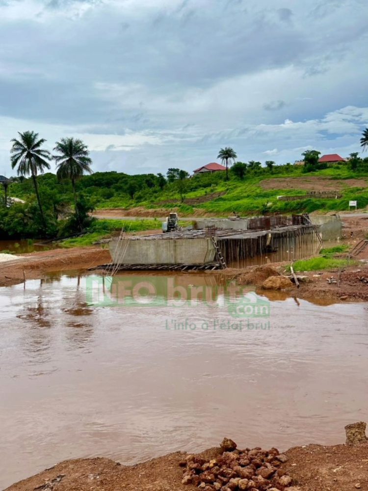 Boké : Le quartier Lambanyi isolé après l’effondrement du pont de Kissassi