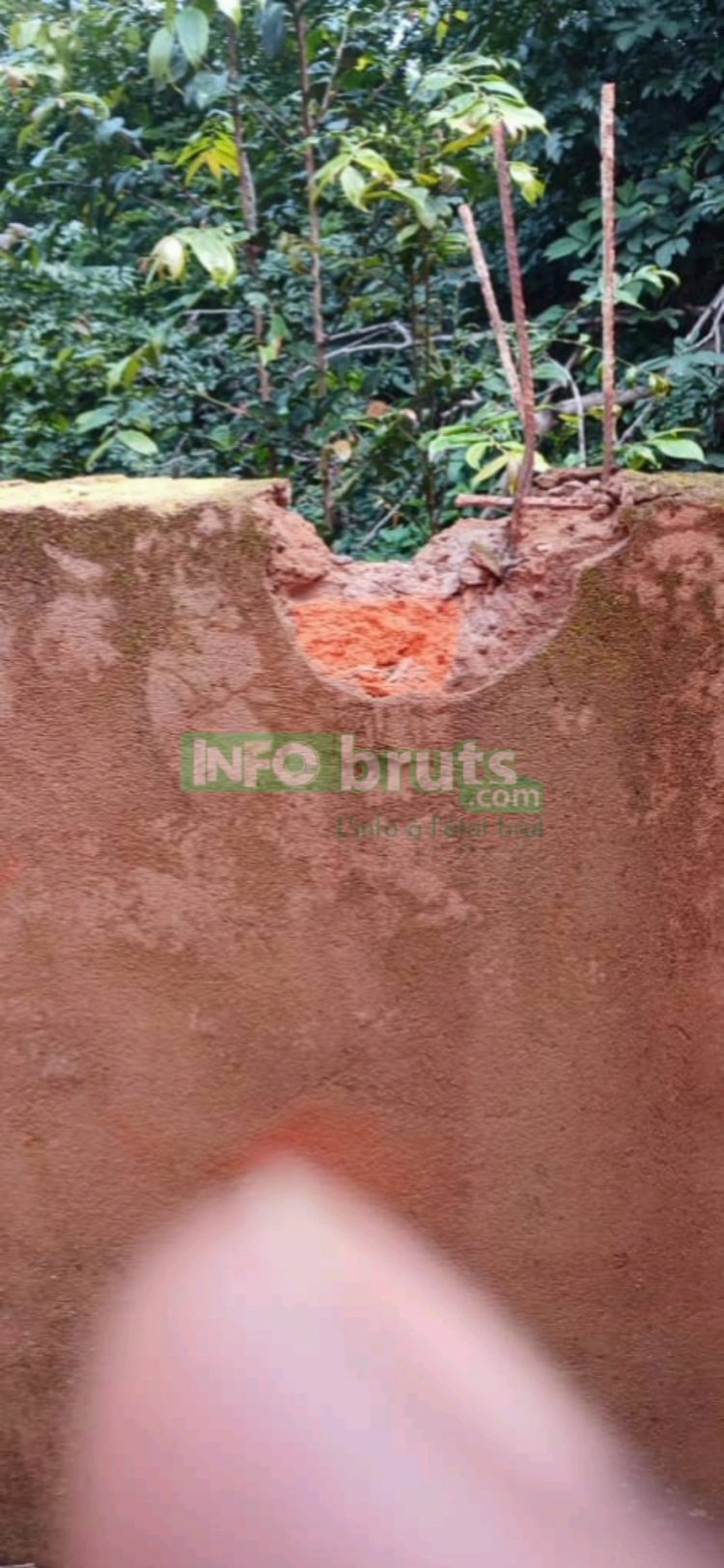 Lélouma : La foudre frappe la résidence du sous-préfet de Korbé — le capitaine Lansana 31 Camara sous le choc