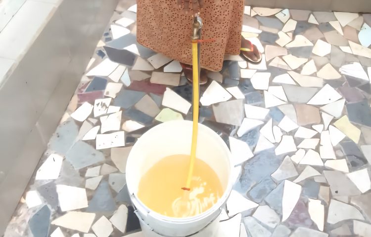 Labé : L’eau de la SEG décriée, les forages privés prennent le relais