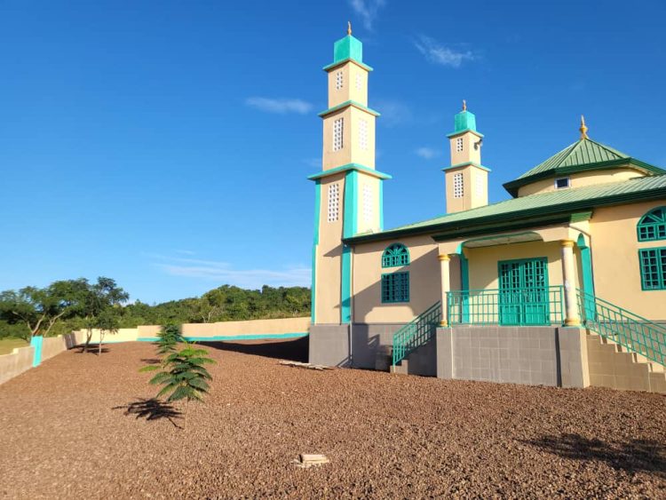 Labé : Fidaou, inauguration de mosquée et du Doudhal à Limboko en hommage à Elhadj Amadou Tanou Bah