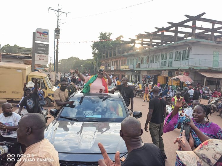 Kankan : Marée humaine dans les rues pour saluer la candidature du Général Mamadi Doumbouya