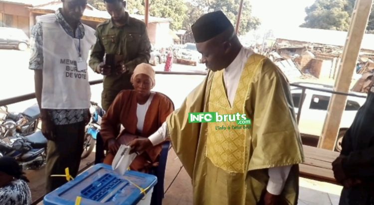 Kankan : El Hadji Karamoko Diawara et des leaders religieux accomplissent leur devoir citoyen