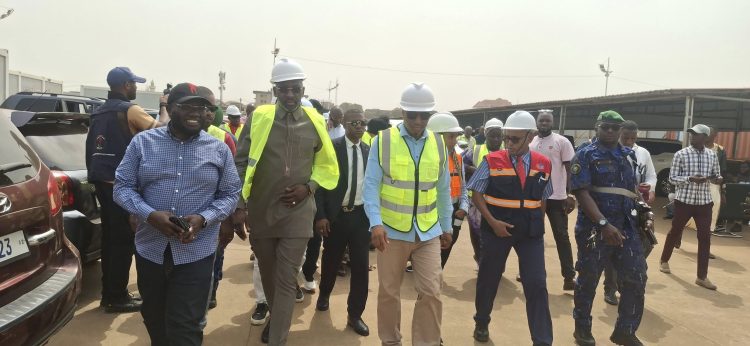Infrastructures sportives : le ministre Mamadou Cellou Baldé met la pression sur les chantiers de Nongo et du 28 Septembre