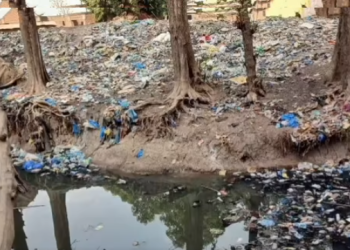 Dabola : à Hafia, une rivière transformée en dépotoir, alerte sur une urgence écologique et sanitaire