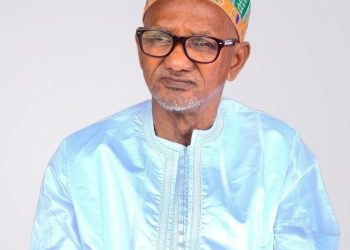 Législatives en Guinée : le débat sur l’éligibilité du président du CNT relancé par Elhadj Ibrahima Sampiring Diallo