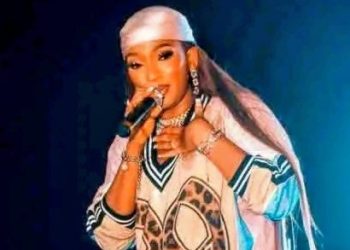 Djelikaba Bintou annonce son retrait, véritable tournant ou simple stratégie de communication ?