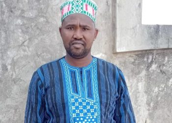 Dalaba : le SLECG rend un hommage appuyé au doyen Mamadou Lamarana Barry, figure de l’éducation et de la société civile