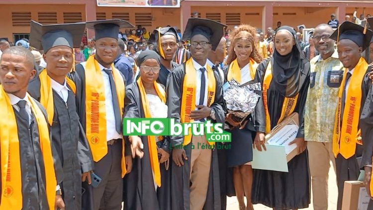 Université Julius Nyerere de Kankan : la 16ᵉ promotion entre émotion, reconnaissance et ambitions nouvelles