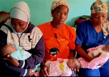 Dabola : une naissance exceptionnelle de triplées à Kankanfodéya suscite un élan de solidarité